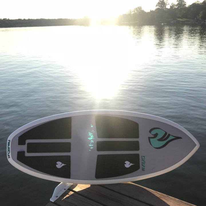 🌊 Top 10 Wakesurfing Spots in the USA — Ride the Best Waves Coast to Coast