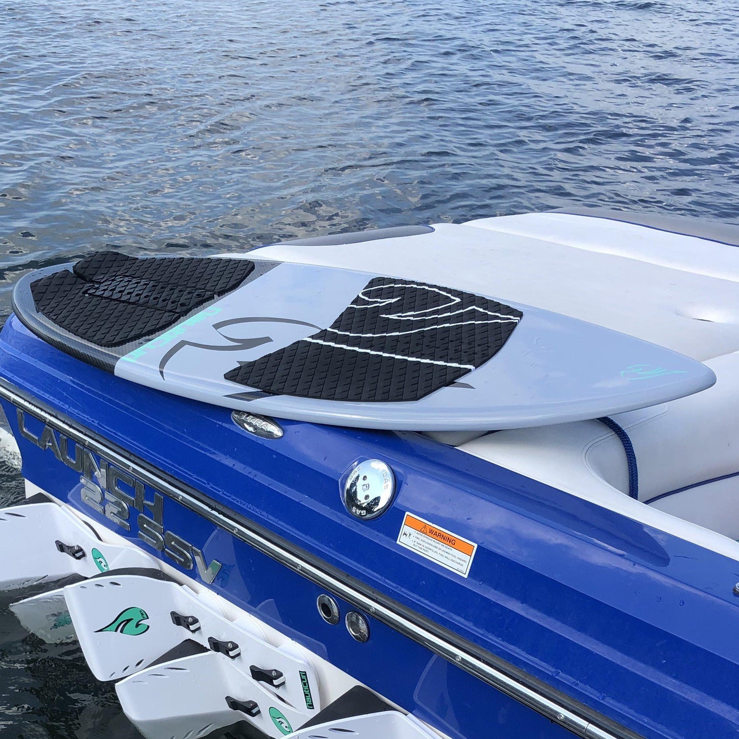 NautiCurl Flightdeck wakesurf skim board best skim wakesurfing board